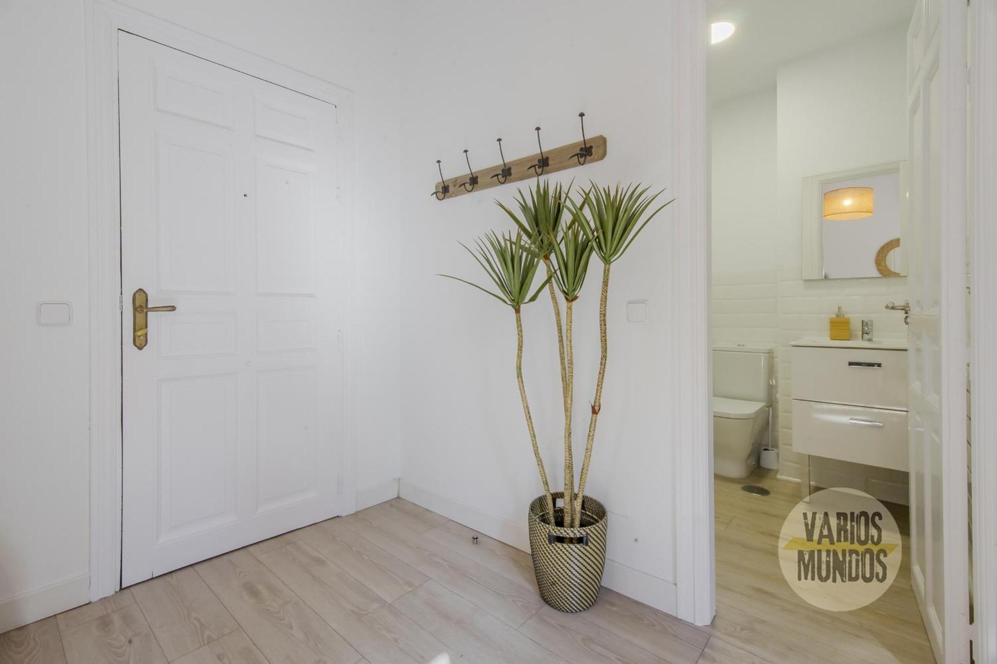 Elegant Apt Para 4Pax En Las Letras-Cortes Madrid Kültér fotó